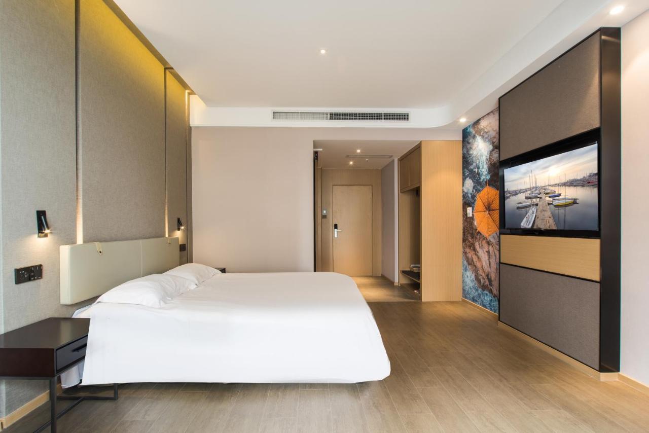 Qingdao Jinshan We+ Holiday Apartment Екстер'єр фото