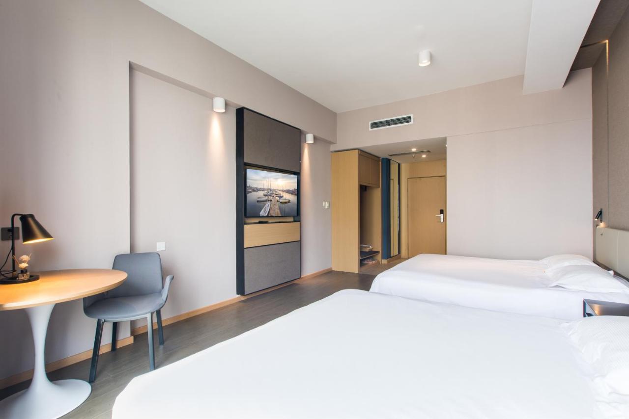 Qingdao Jinshan We+ Holiday Apartment Екстер'єр фото