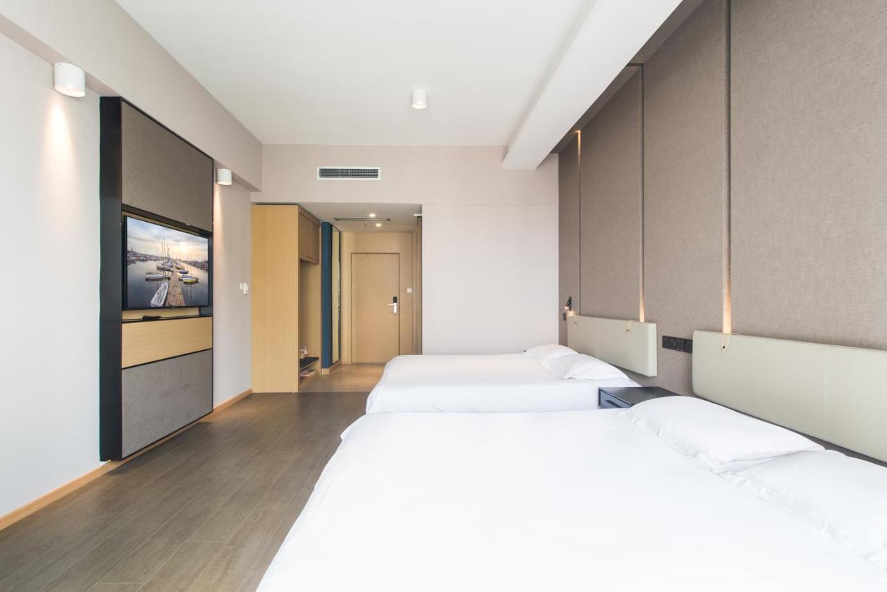 Qingdao Jinshan We+ Holiday Apartment Екстер'єр фото