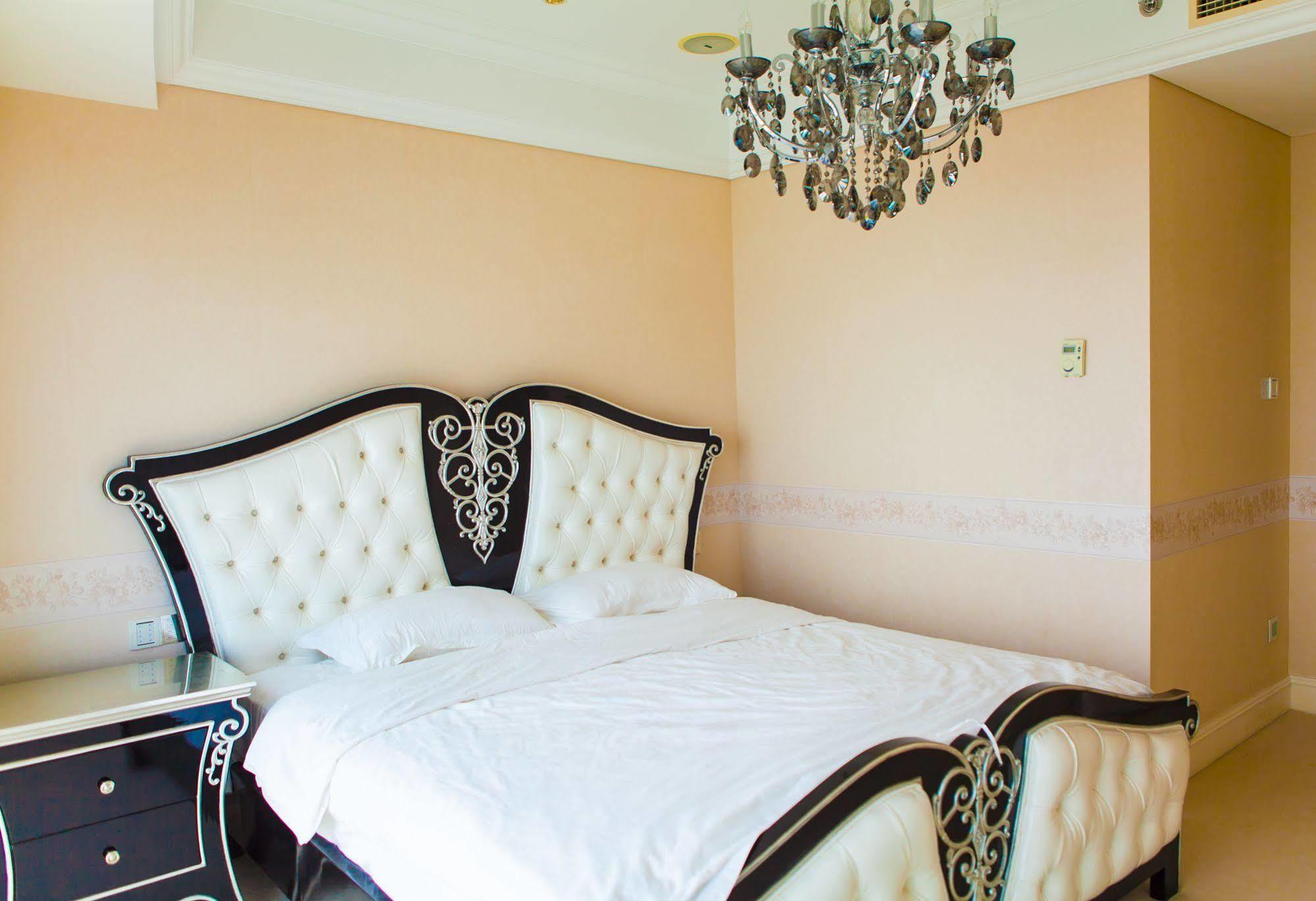 Qingdao Jinshan We+ Holiday Apartment Екстер'єр фото